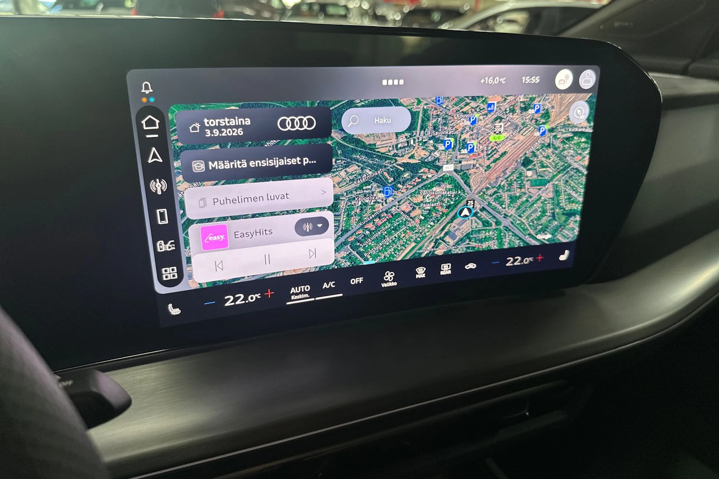 met. sininen Audi Q4 e-tron 2026 kuva 24.