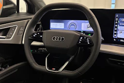sininen Audi Q4 e-tron 2026 kuva 15.