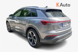 Harmaa Audi Q4 e-tron 2026 kuva 2.
