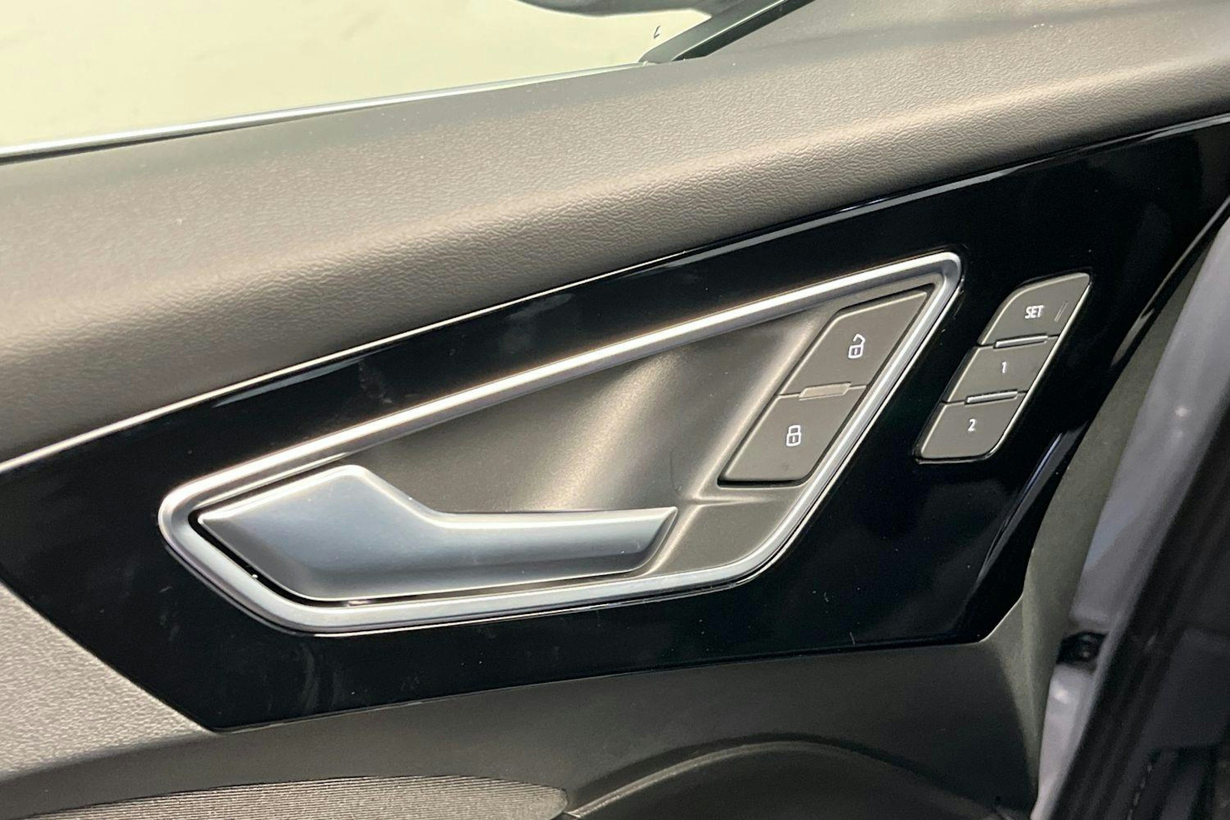 florett hopea Audi Q4 e-tron 2026 kuva 7.