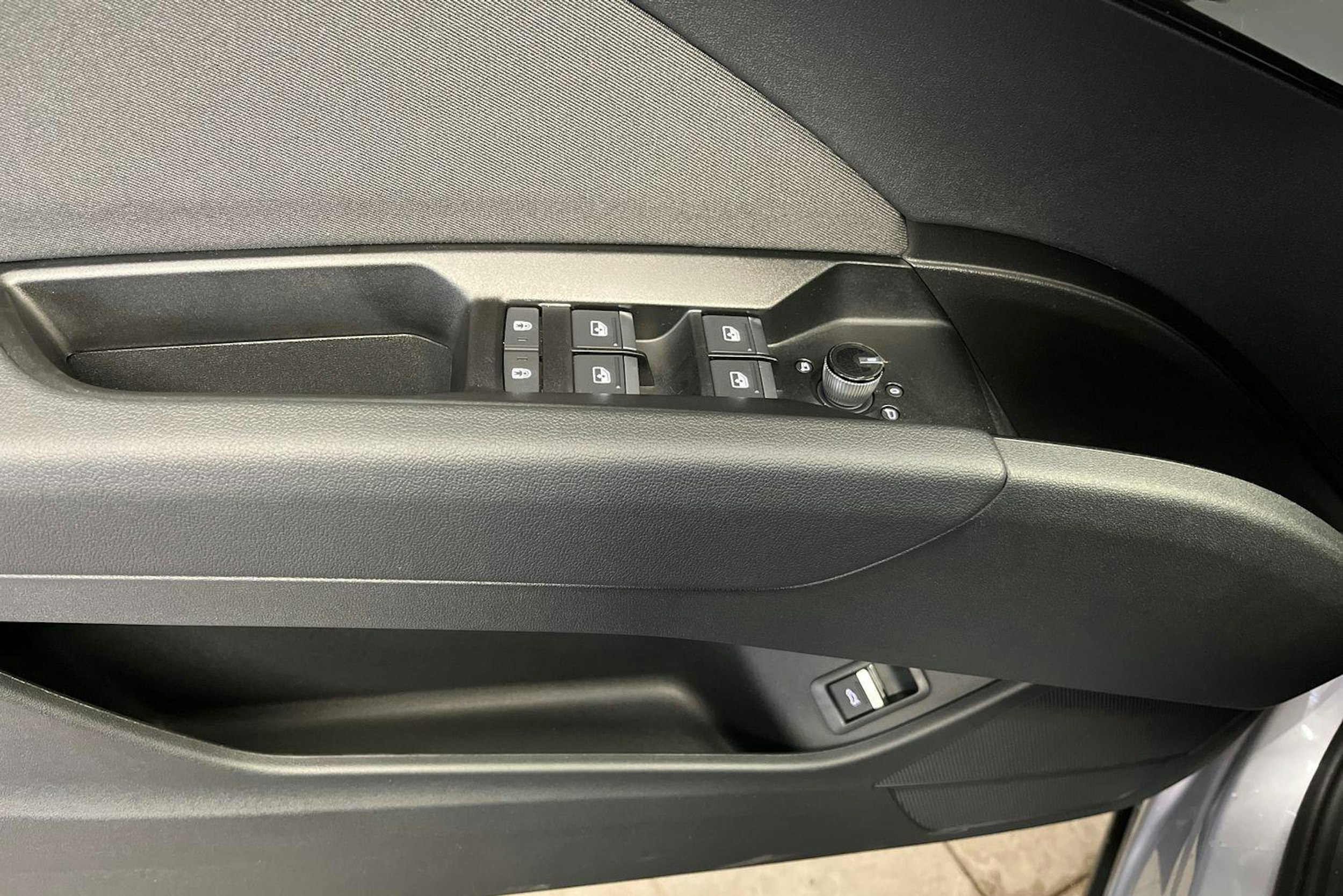 florett hopea Audi Q4 e-tron 2026 kuva 8.