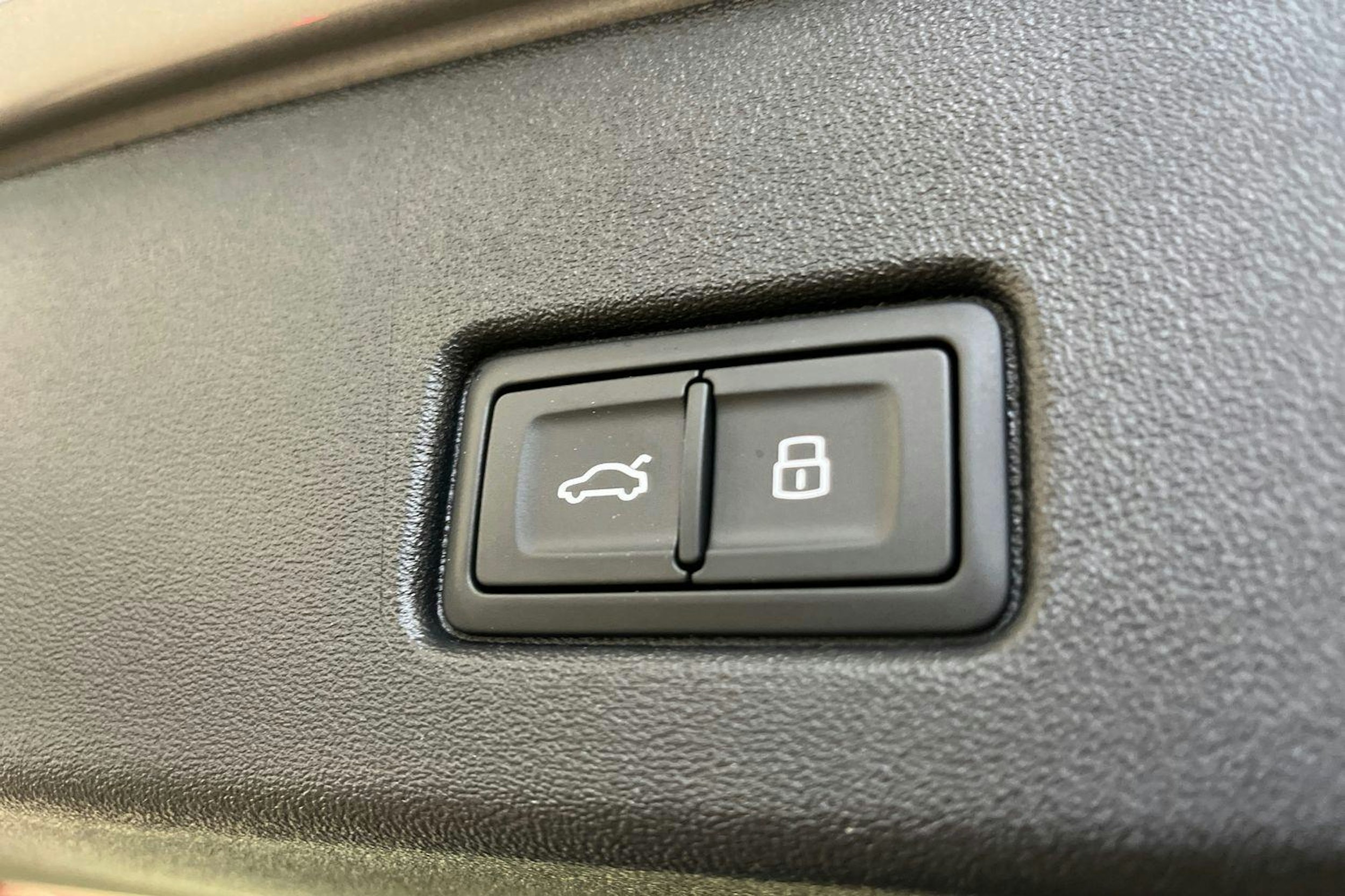 florett hopea Audi Q4 e-tron 2026 kuva 14.