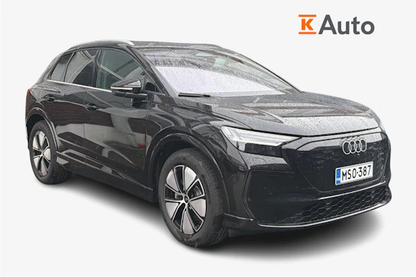 Audi Q4 e-tron e-tron quattro performance I Metalliväri I Vetokoukku