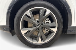 met. valkoinen Audi Q4 e-tron 2026 kuva 9.