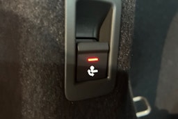 harmaa Audi Q4 e-tron 2026 kuva 13.