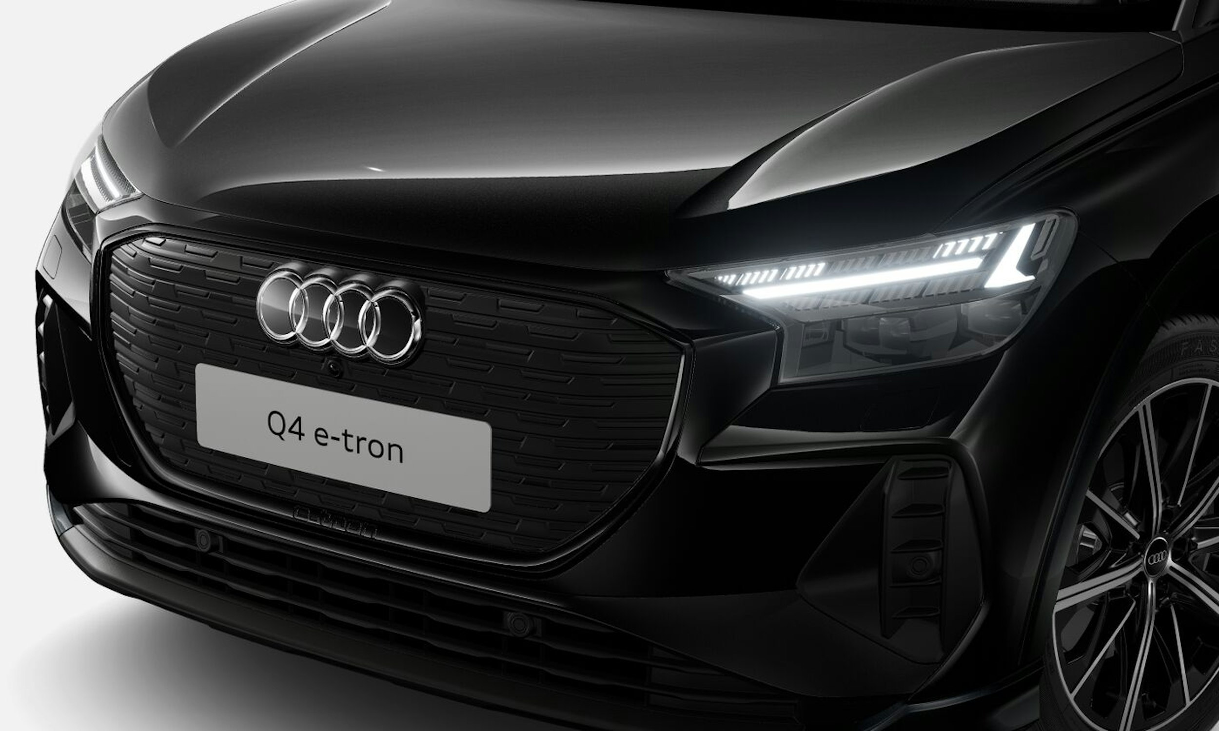 musta Audi Q4 e-tron 2026 kuva 5.