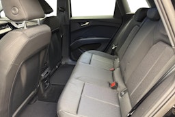 musta Audi Q4 e-tron 2026 kuva 8.