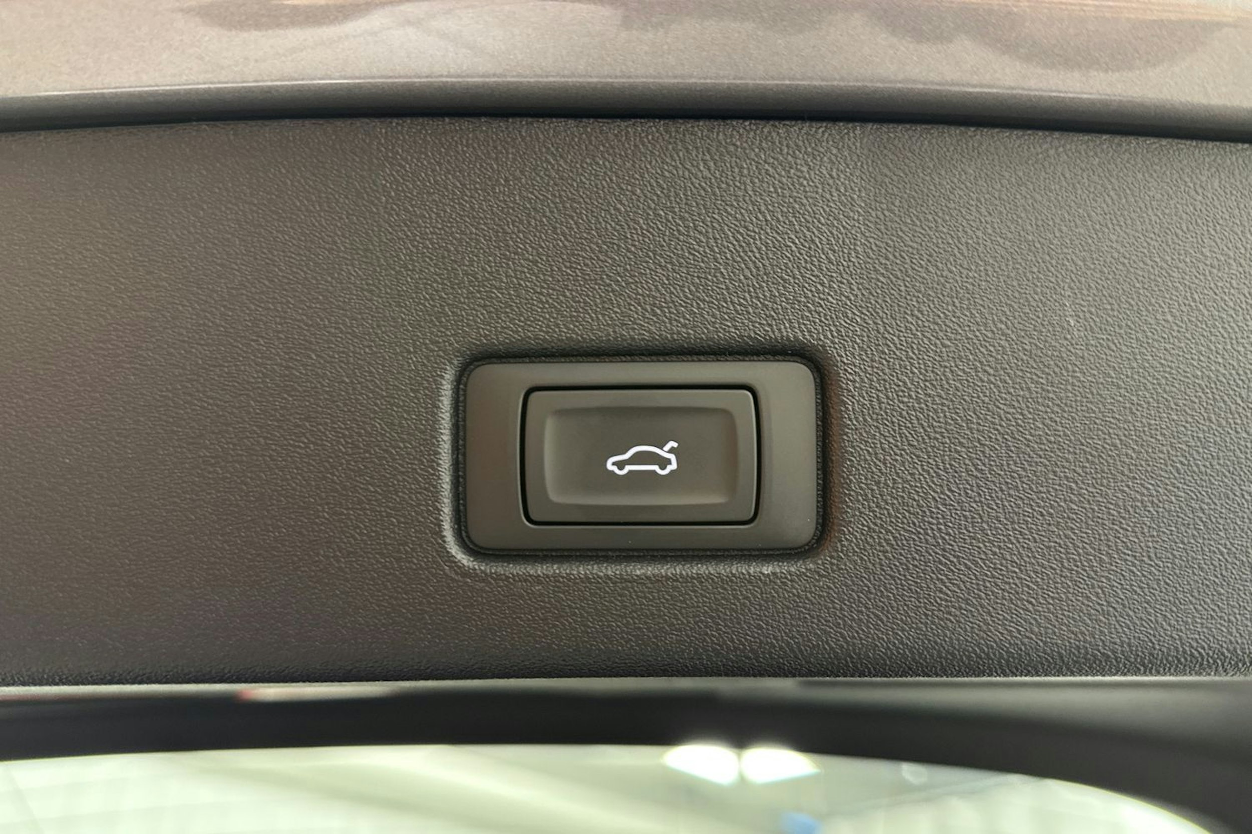 met. harmaa Audi Q4 e-tron 2026 kuva 12.