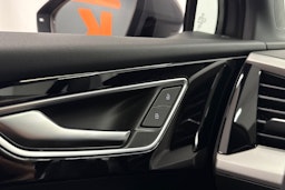 met. harmaa Audi Q4 e-tron 2026 kuva 22.