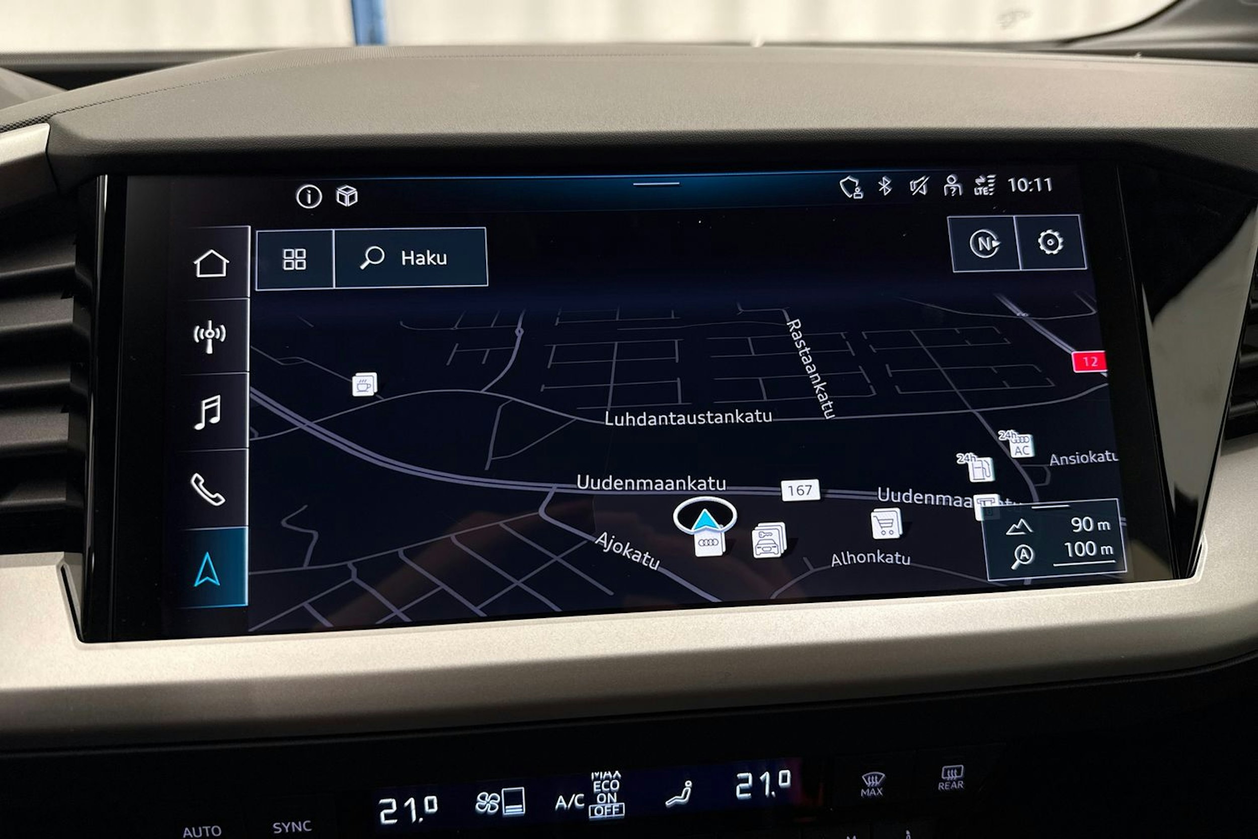 met. harmaa Audi Q4 e-tron 2026 kuva 28.