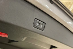 harmaa Audi Q4 e-tron 2026 kuva 20.