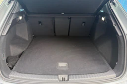 harmaa Audi Q4 e-tron 2026 kuva 11.