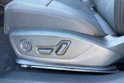 Musta Audi Q4 e-tron 2026 kuva 13.