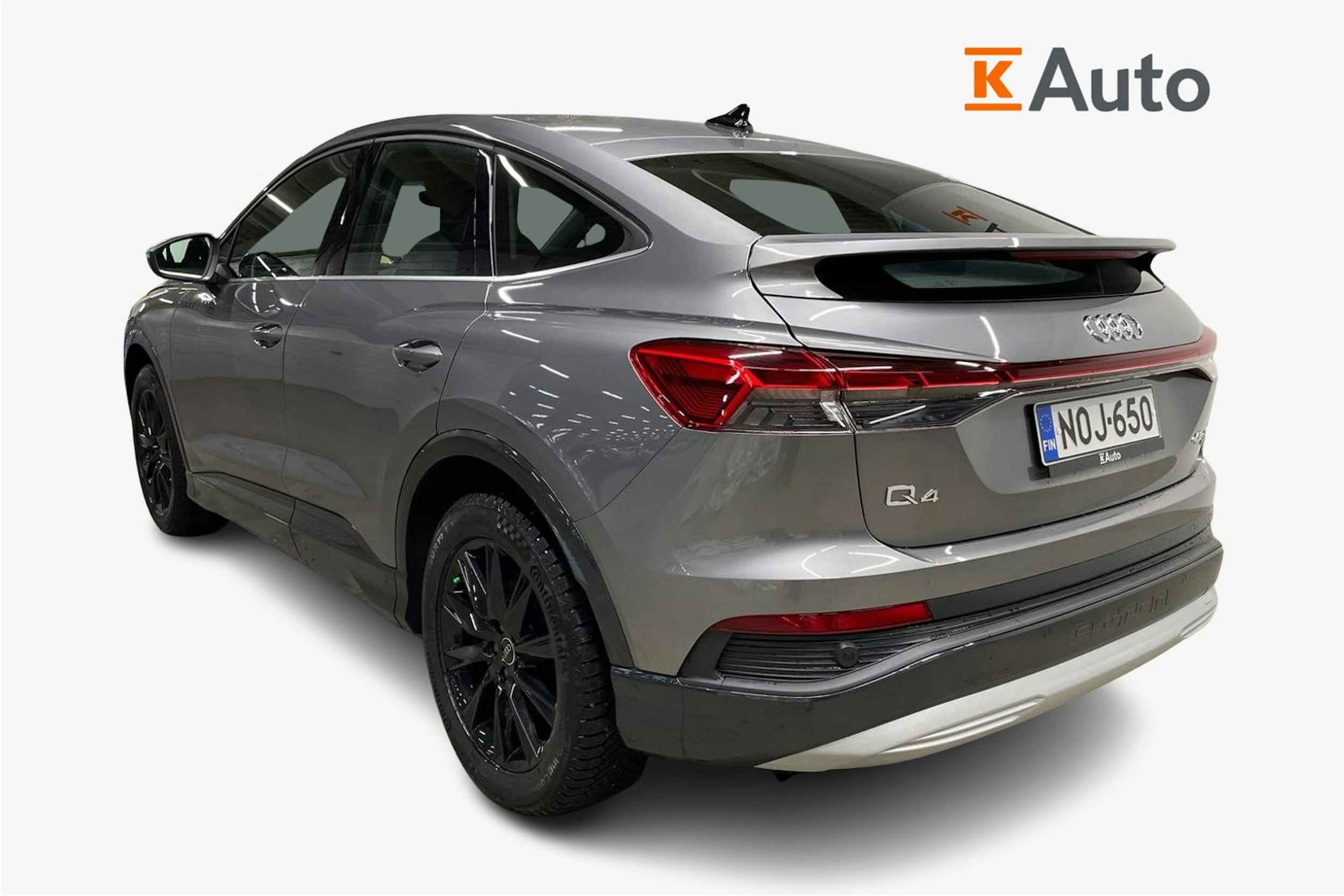 harmaa Audi Q4 e-tron 2026 kuva 2.