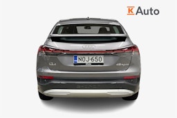 harmaa Audi Q4 e-tron 2026 kuva 3.