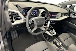 taifun harmaa Audi Q4 e-tron 2026 kuva 12.