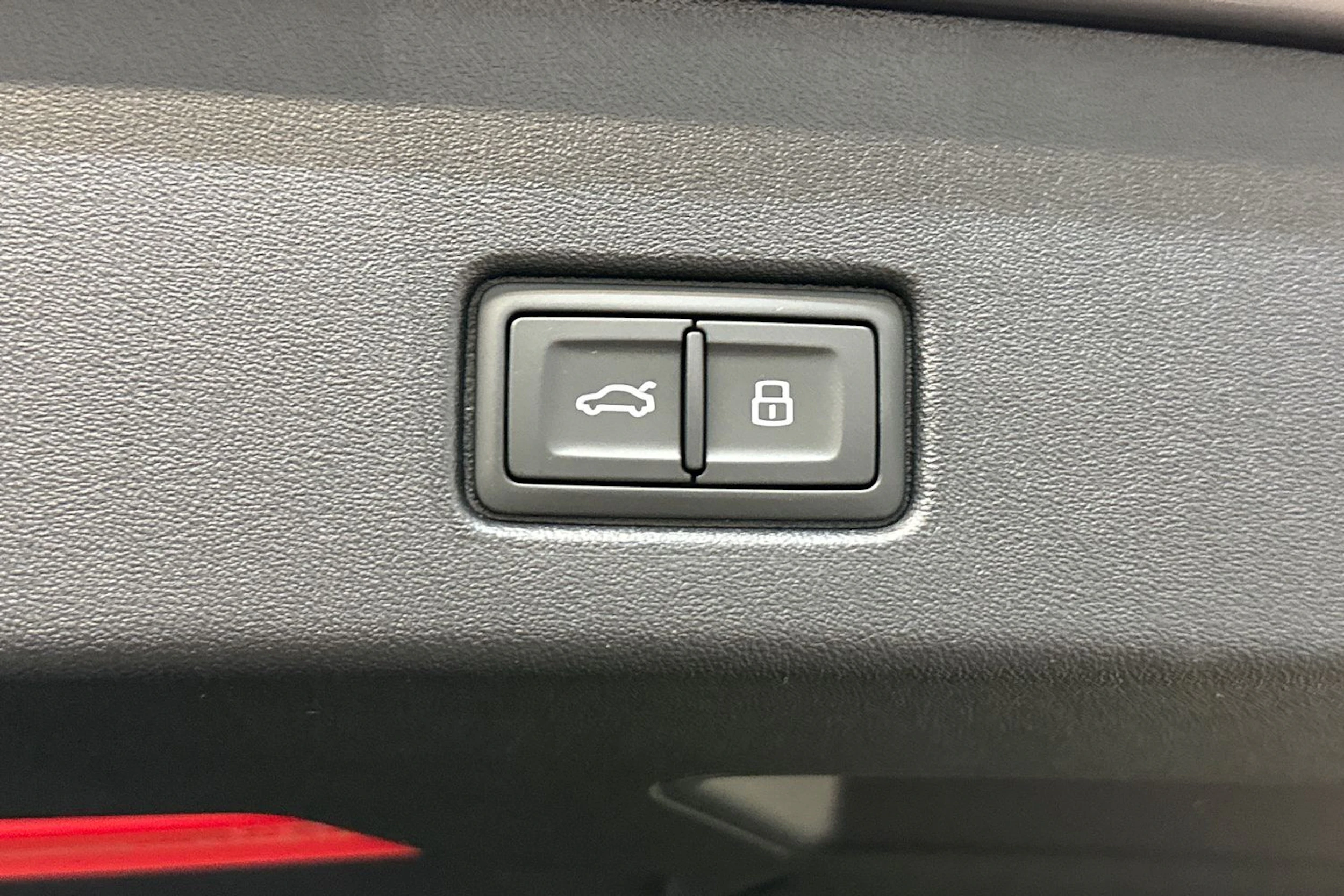 taifun harmaa Audi Q4 e-tron 2026 kuva 21.