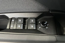 taifun harmaa Audi Q4 e-tron 2026 kuva 25.