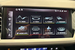 taifun harmaa Audi Q4 e-tron 2026 kuva 34.