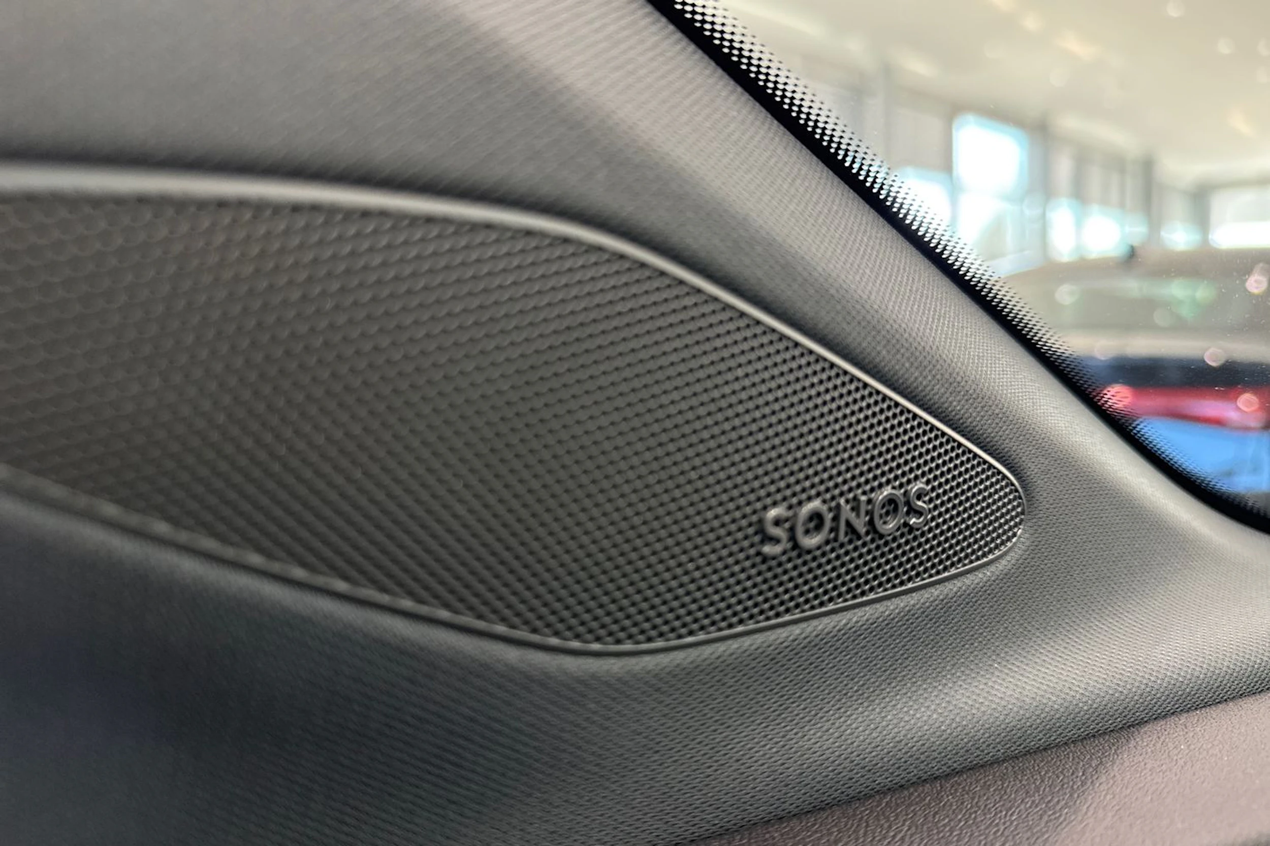 harmaa Audi Q4 e-tron 2026 kuva 20.