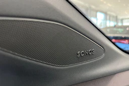 harmaa Audi Q4 e-tron 2026 kuva 20.