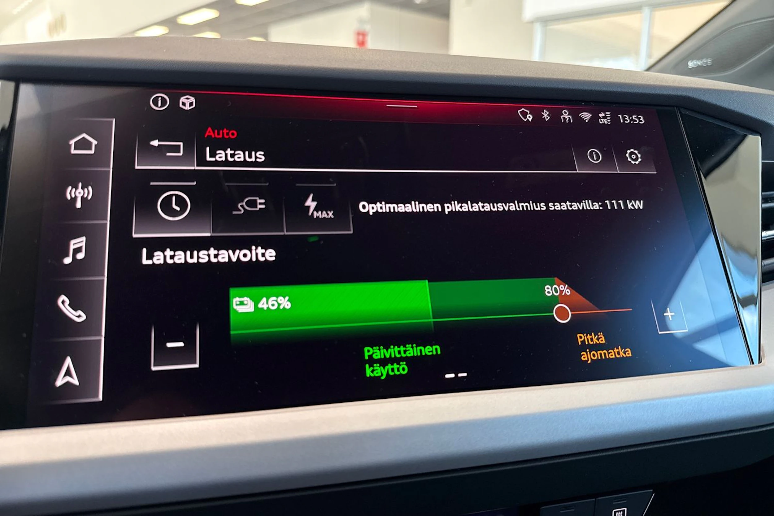 harmaa Audi Q4 e-tron 2026 kuva 21.