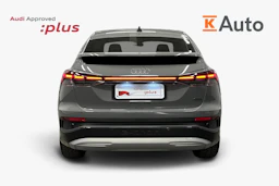 harmaa Audi Q4 e-tron 2026 kuva 3.