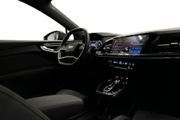 harmaa Audi Q4 e-tron 2026 kuva 7.