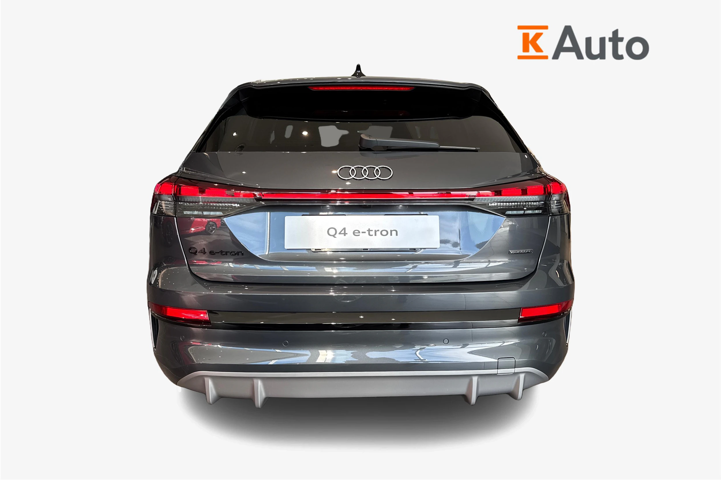 harmaa Audi Q4 e-tron 2026 kuva 3.