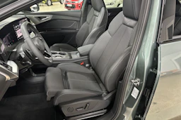 met. vihreä Audi Q4 e-tron 2026 kuva 11.