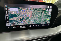met. vihreä Audi Q4 e-tron 2026 kuva 19.