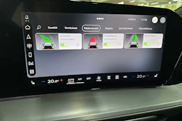 met. vihreä Audi Q4 e-tron 2026 kuva 21.