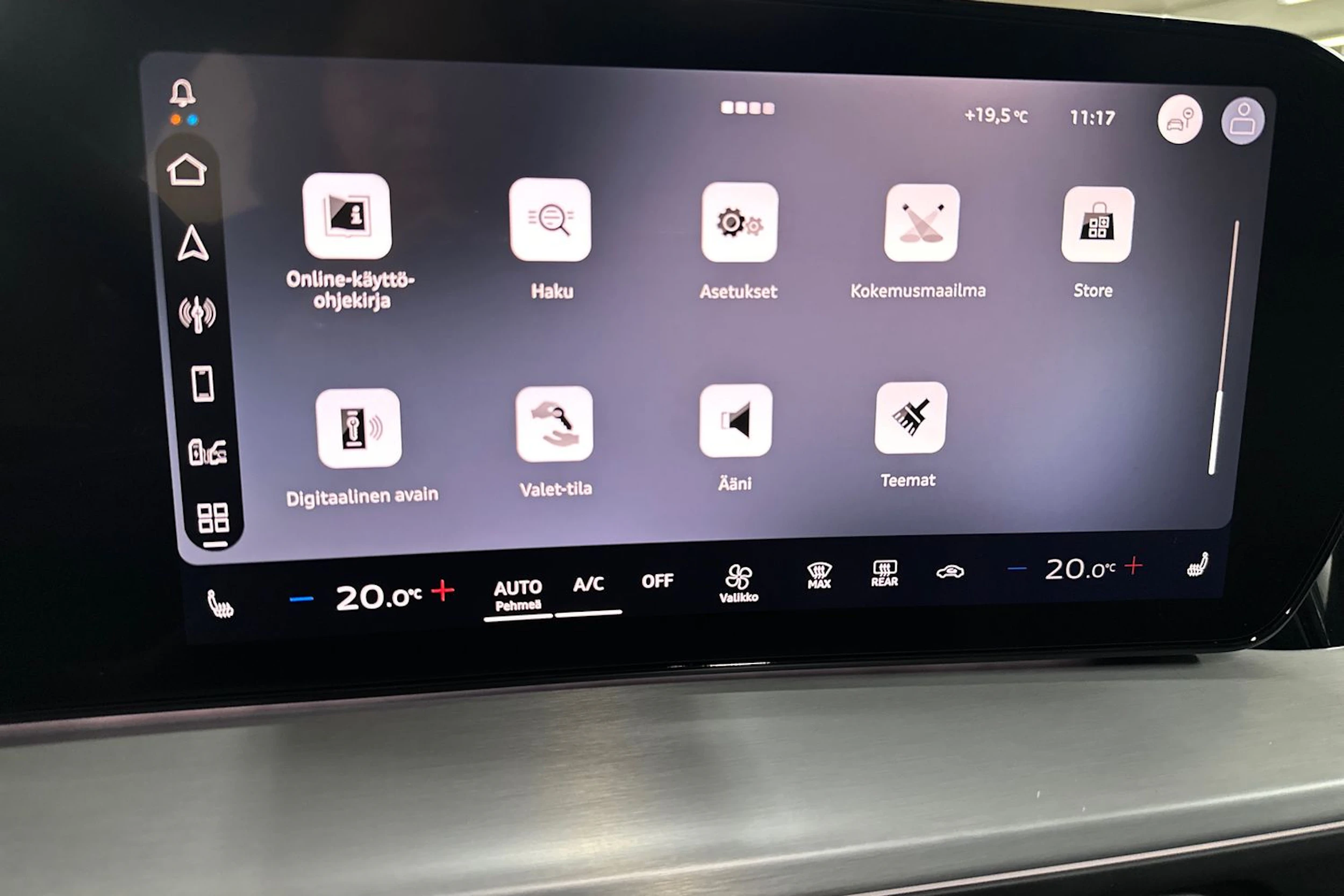 met. vihreä Audi Q4 e-tron 2026 kuva 27.