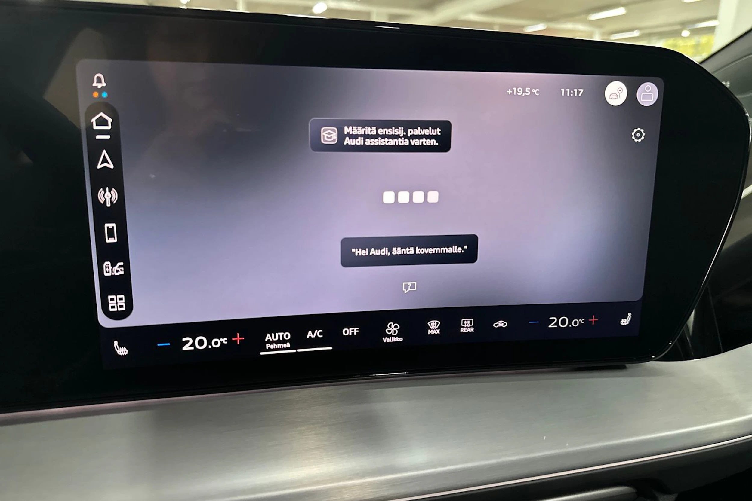 met. vihreä Audi Q4 e-tron 2026 kuva 28.