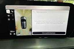 met. vihreä Audi Q4 e-tron 2026 kuva 31.