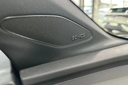 met. vihreä Audi Q4 e-tron 2026 kuva 33.