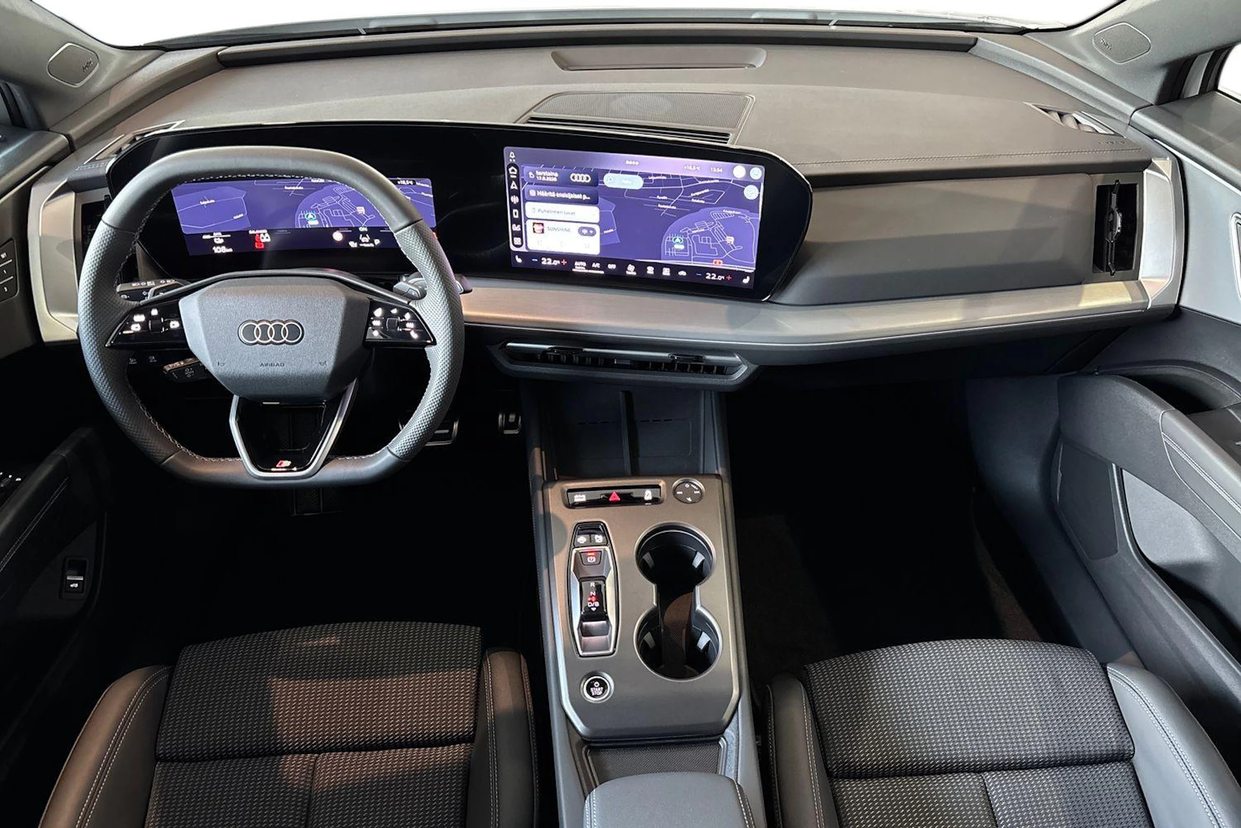 valkoinen Audi Q4 e-tron 2026 kuva 7.