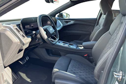 vihreä Audi Q4 e-tron 2027 kuva 6.
