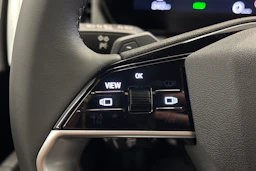 met. vihreä Audi Q4 e-tron 2026 kuva 15.