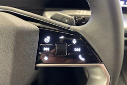 met. vihreä Audi Q4 e-tron 2026 kuva 16.