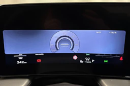 met. vihreä Audi Q4 e-tron 2026 kuva 18.