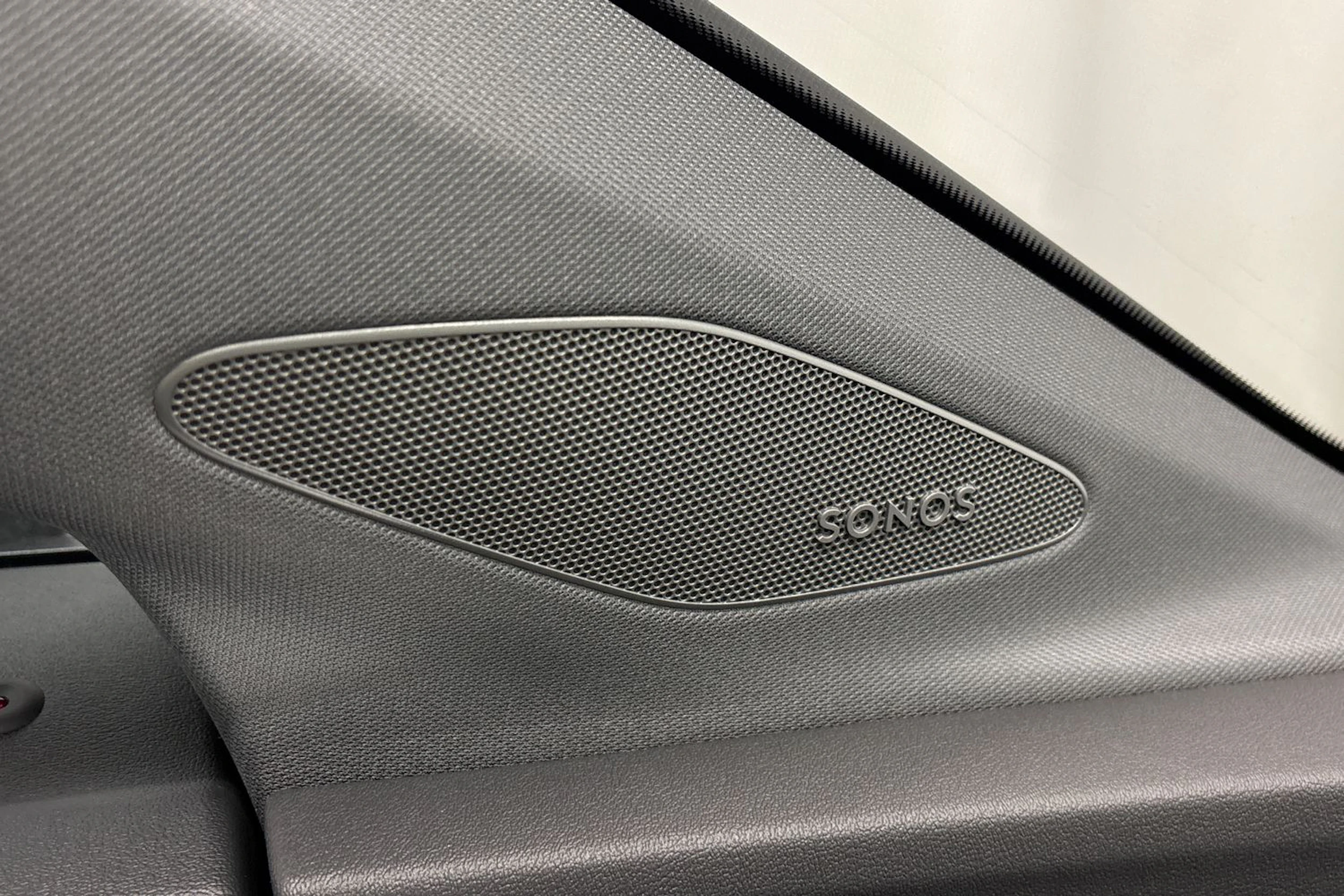 met. vihreä Audi Q4 e-tron 2026 kuva 19.