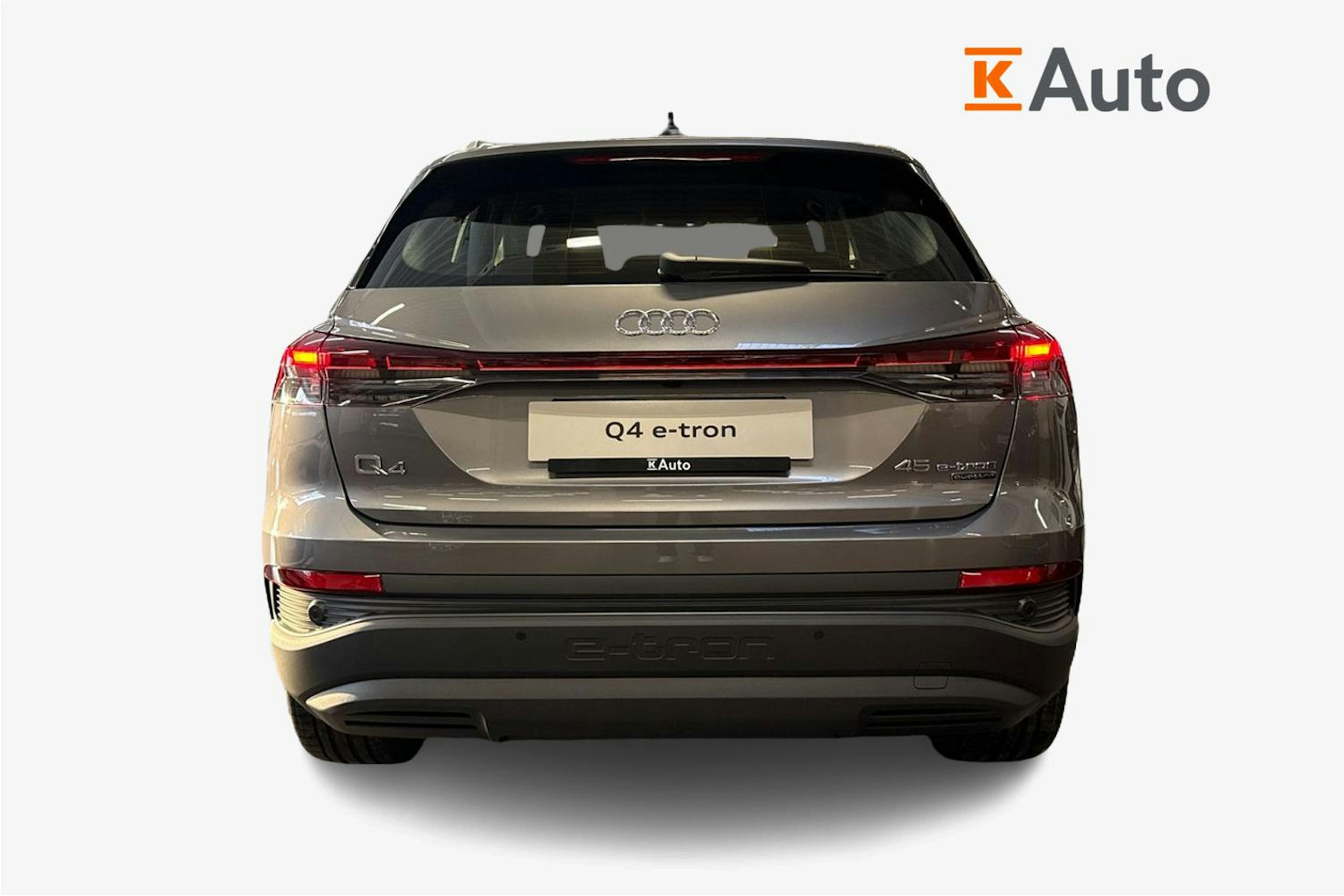 met. harmaa Audi Q4 e-tron 2026 kuva 3.