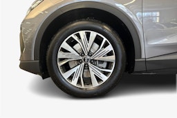 met. harmaa Audi Q4 e-tron 2026 kuva 9.