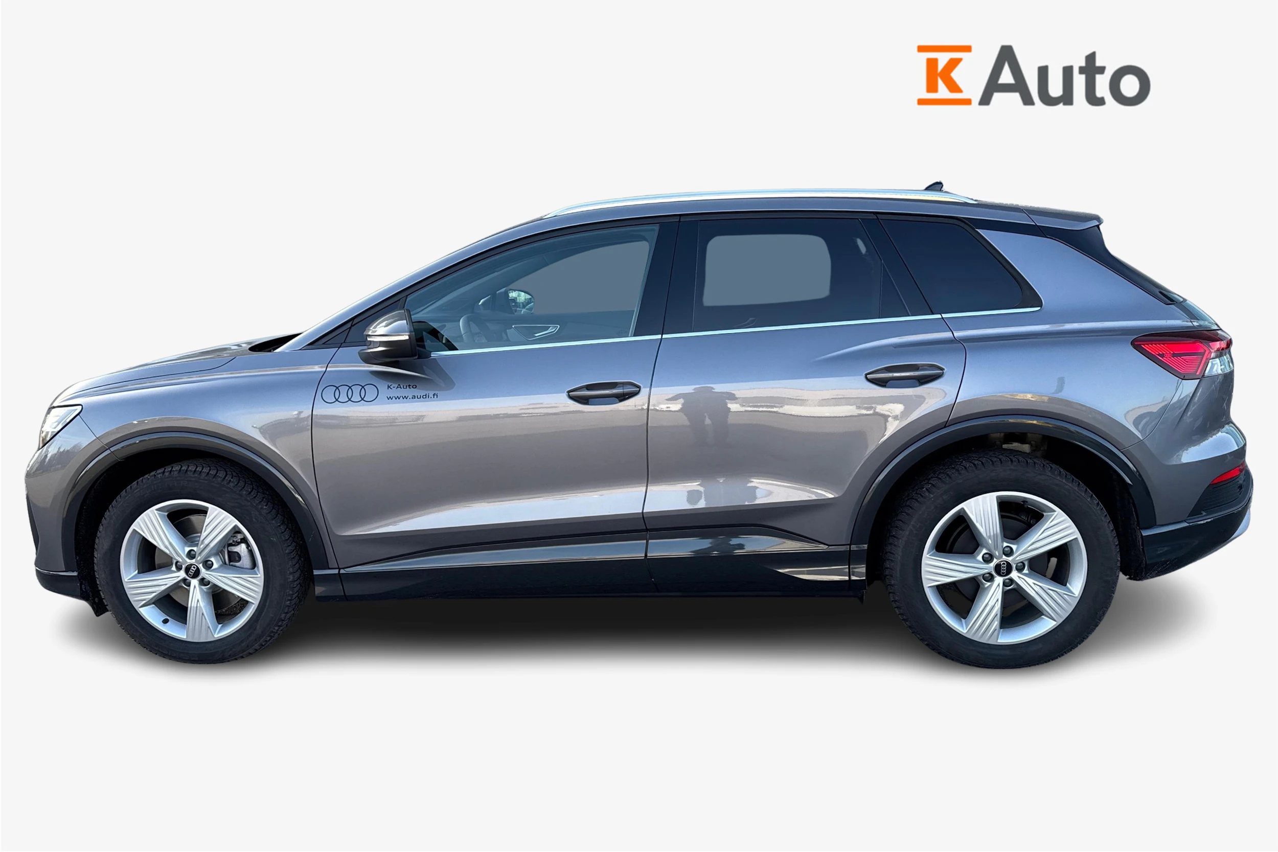 harmaa Audi Q4 e-tron 2026 kuva 5.