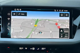 harmaa Audi Q4 e-tron 2026 kuva 11.