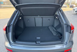 harmaa Audi Q4 e-tron 2026 kuva 15.