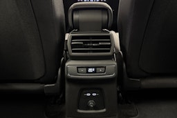 met. harmaa Audi Q4 e-tron 2026 kuva 9.