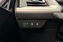 met. harmaa Audi Q4 e-tron 2026 kuva 15.