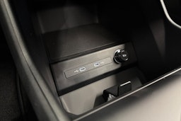 met. harmaa Audi Q4 e-tron 2026 kuva 20.